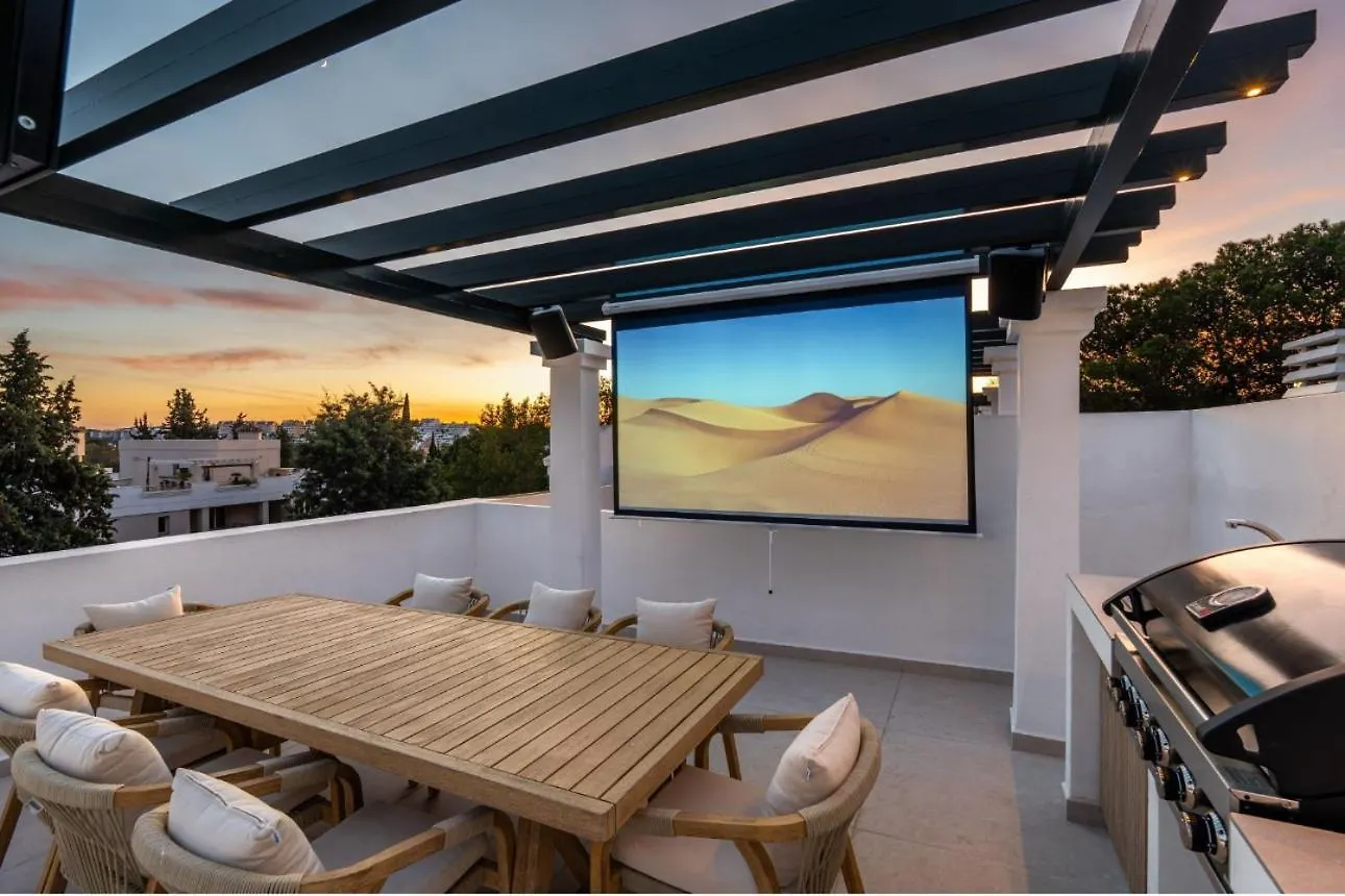 Triplex En Aloha Gardens, 4 Habitaciones Marbella Apartmán