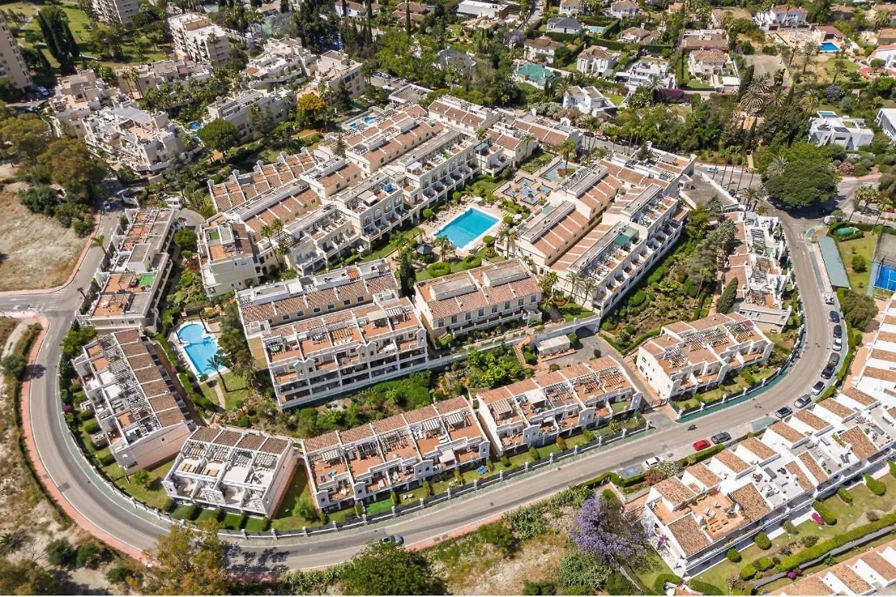 Triplex En Aloha Gardens, 4 Habitaciones Marbella Apartmán